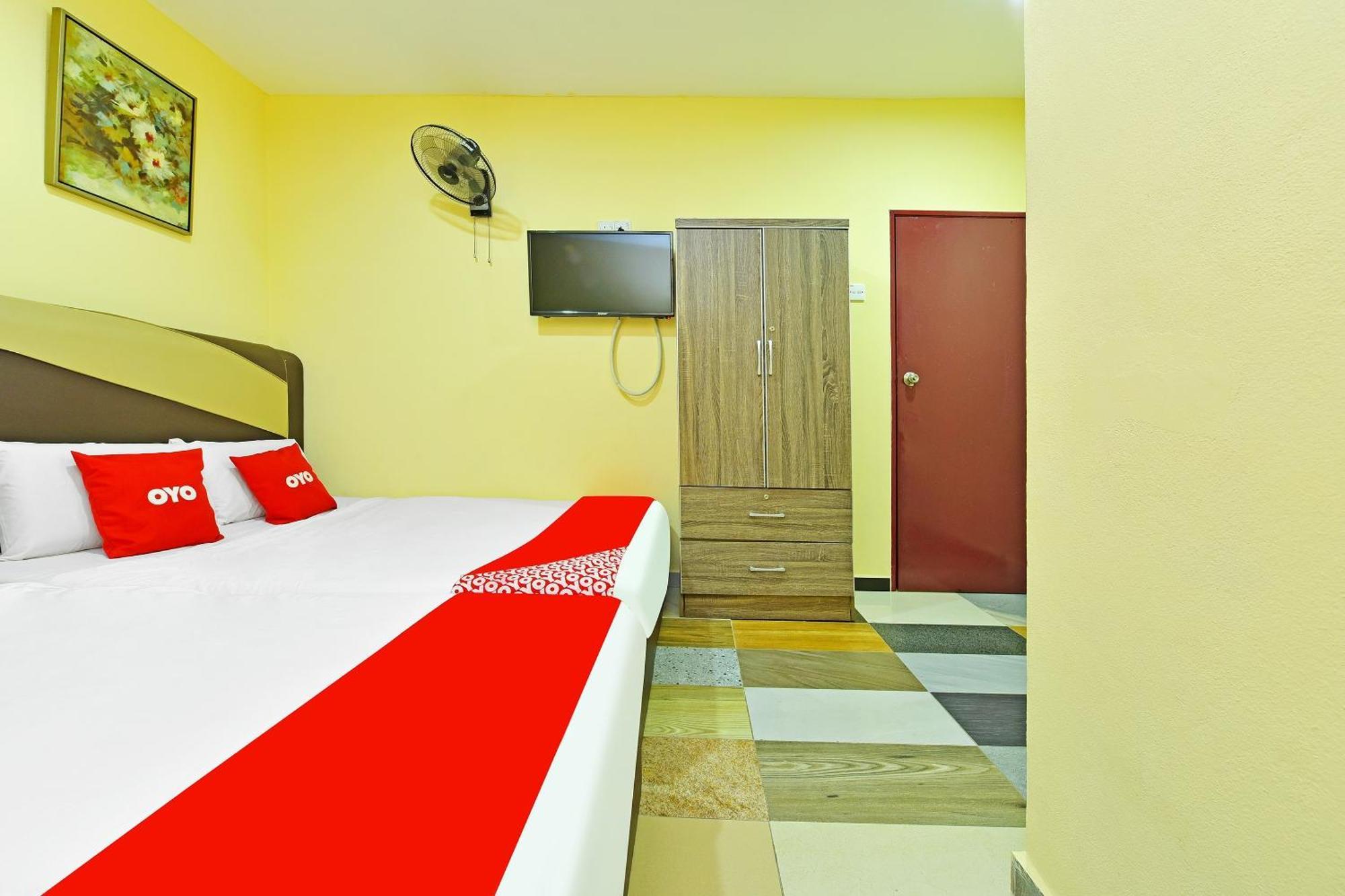 Oyo 873 Bamboo Inn Batu Ferringhi Eksteriør bilde