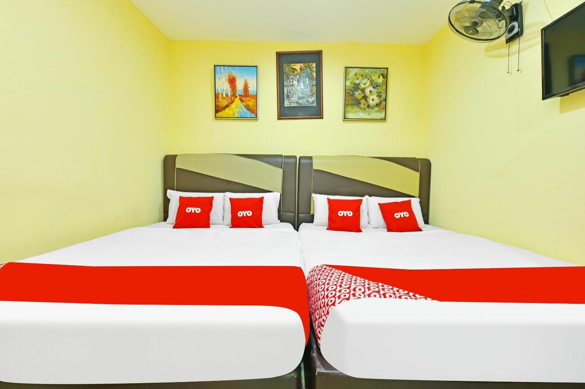 Oyo 873 Bamboo Inn Batu Ferringhi Eksteriør bilde