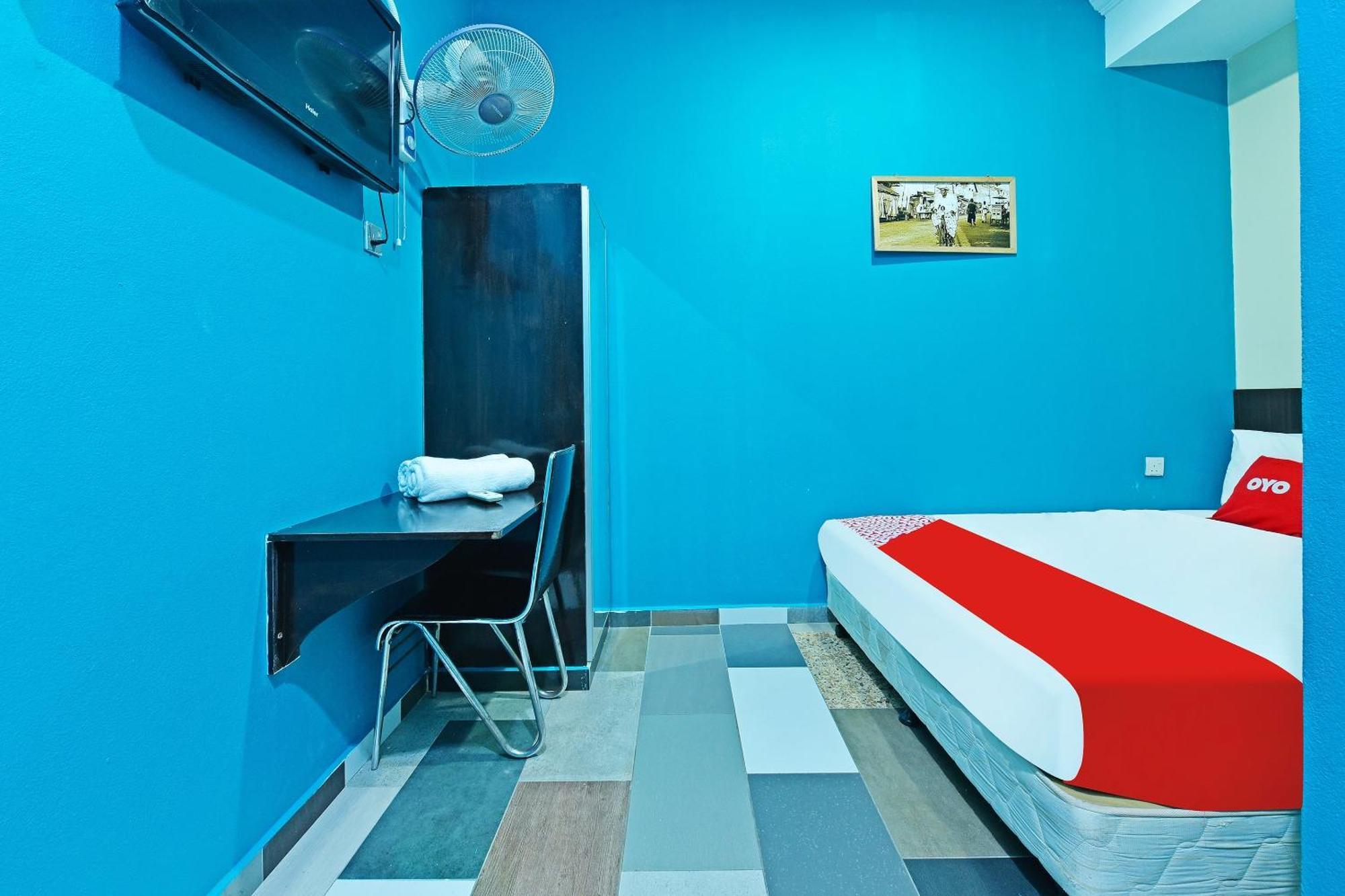 Oyo 873 Bamboo Inn Batu Ferringhi Eksteriør bilde